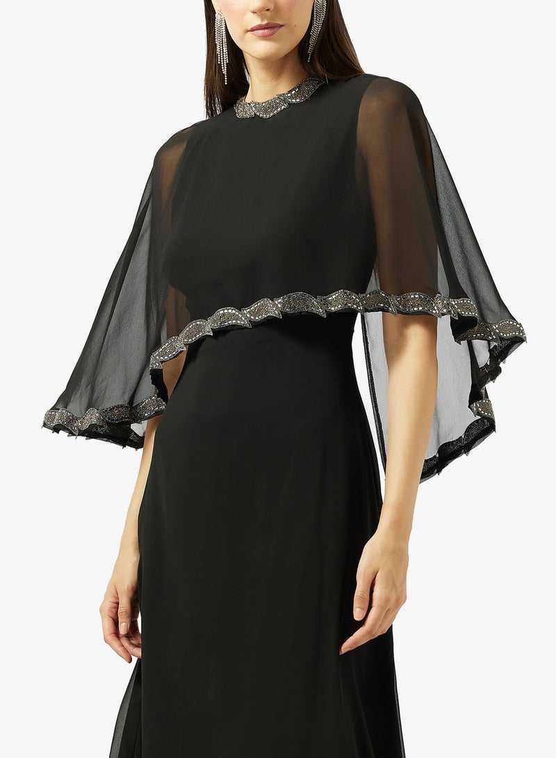 نمشي x فستان بعباءة شفافة مزين - Image 3
